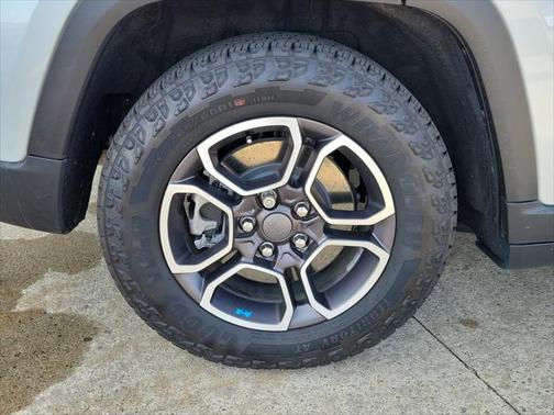 2023 Jeep Grand Cherokee 4xe Trailhawk