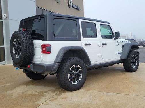 Bright White Clearcoat 2025 Jeep Wrangler 4xe Rubicon