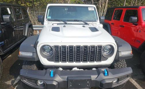 Bright White Clearcoat 2025 Jeep Wrangler 4xe Rubicon