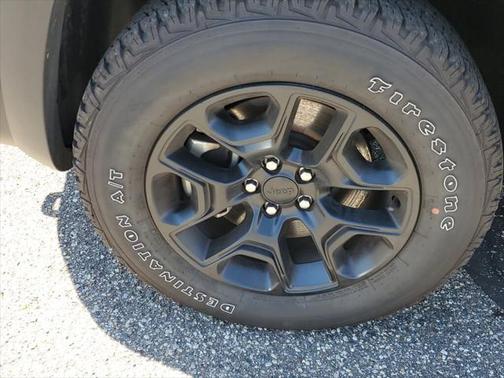 2023 Jeep Cherokee Trailhawk