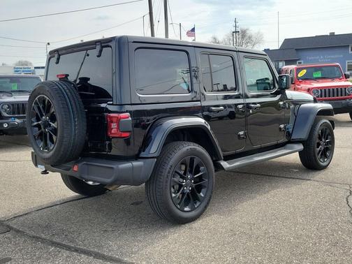 Black Clearcoat 2025 Jeep Wrangler 4xe Sahara