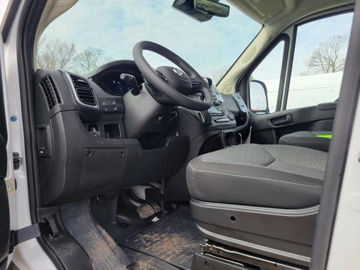 Bright White Clearcoat 2025 RAM ProMaster 3500 High Roof