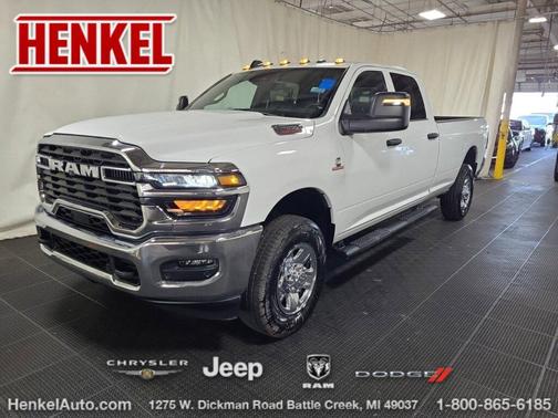 2025 RAM 2500 Tradesman Crew Cab 4x4 8' Box
