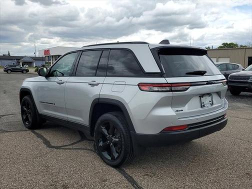 2024 Jeep Grand Cherokee Altitude