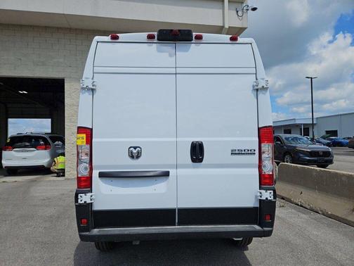 2025 RAM ProMaster 2500 Tradesman