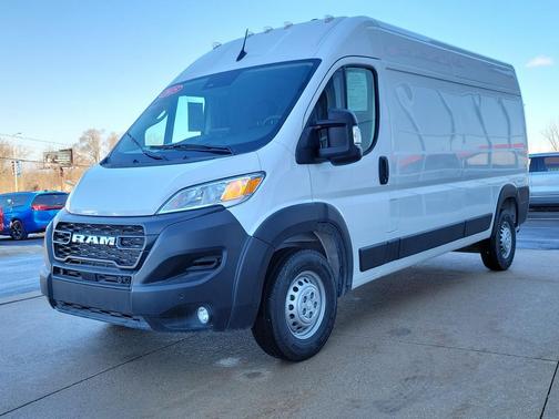 Bright White Clearcoat 2025 RAM ProMaster 2500 Tradesman