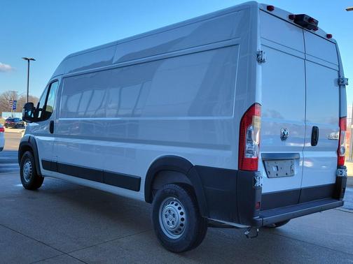 Bright White Clearcoat 2025 RAM ProMaster 2500 Tradesman