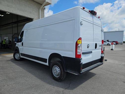 2025 RAM ProMaster 2500 Tradesman