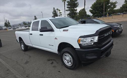2022 RAM 2500 Tradesman Crew Cab 4x4 8' Box
