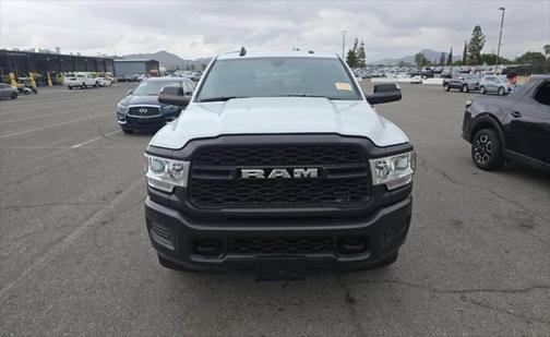 2022 RAM 2500 Tradesman Crew Cab 4x4 8' Box
