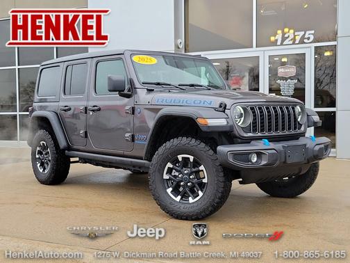 Granite Crystal Metallic Clearcoat 2025 Jeep Wrangler 4xe Rubicon