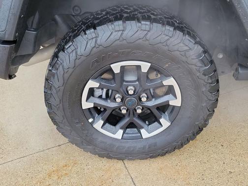 Granite Crystal Metallic Clearcoat 2025 Jeep Wrangler 4xe Rubicon