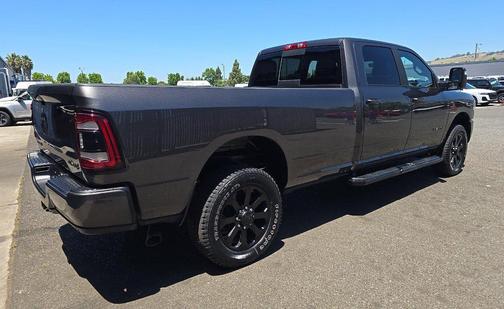 Granite Crystal Metallic Clearcoat 2024 RAM 2500 Big Horn Crew Cab 4x4 8' Box