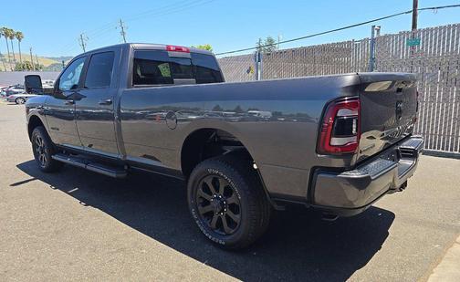 Granite Crystal Metallic Clearcoat 2024 RAM 2500 Big Horn Crew Cab 4x4 8' Box