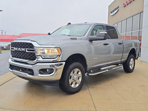 2024 RAM 2500 Big Horn Crew Cab 4x4 6'4' Box