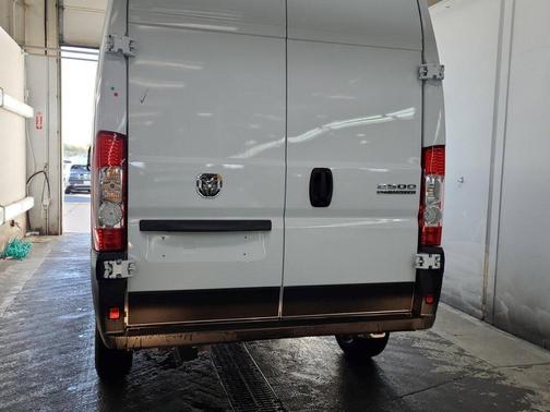 2025 RAM ProMaster 2500 Tradesman
