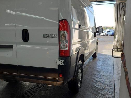 2025 RAM ProMaster 2500 Tradesman