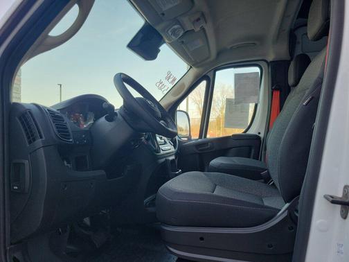 2025 RAM ProMaster 2500 Tradesman
