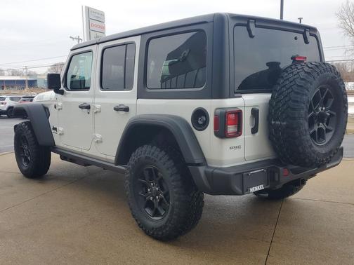 Bright White Clear-Coat Exterior Paint 2026 Jeep Wrangler Willys