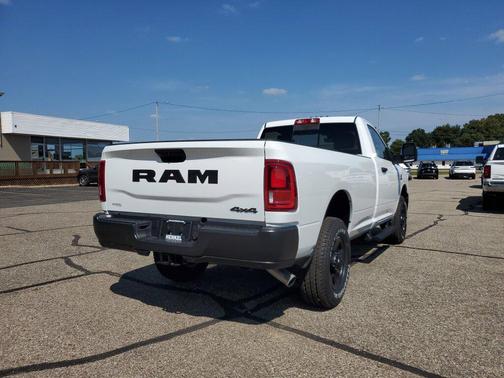 2025 RAM 3500 Tradesman Regular Cab 4x4 8' Box