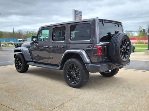 Granite Crystal Metallic Clearcoat 2025 Jeep Wrangler 4xe Sahara