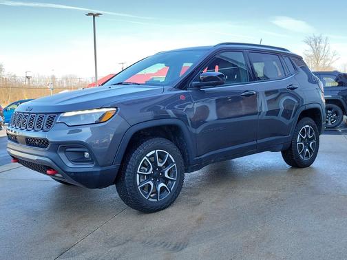 Baltic Gray Metallic Clearcoat 2024 Jeep Compass Trailhawk