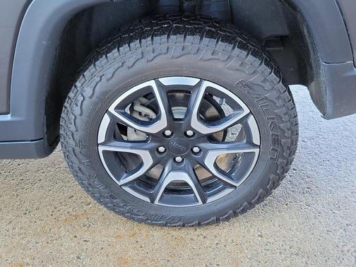 2024 Jeep Compass Trailhawk