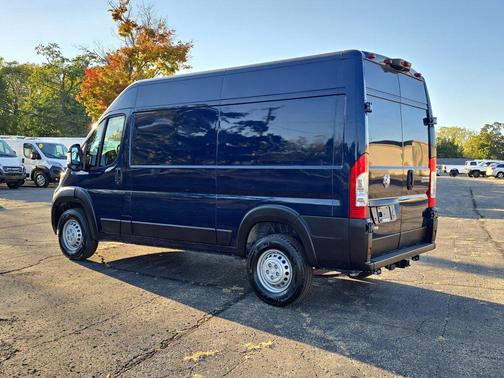 2025 RAM ProMaster 2500 Tradesman
