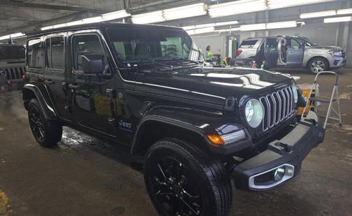 2025 Jeep Wrangler 4xe Sahara