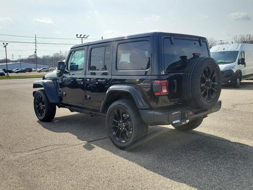Black Clearcoat 2025 Jeep Wrangler 4xe Sahara