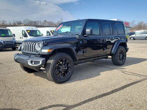 Black Clearcoat 2025 Jeep Wrangler 4xe Sahara