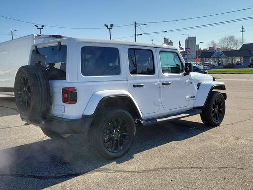 Bright White Clearcoat 2025 Jeep Wrangler 4xe Sahara