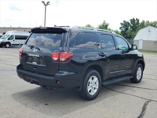 2018 Toyota Sequoia SR5