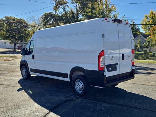 2025 RAM ProMaster 2500 Tradesman