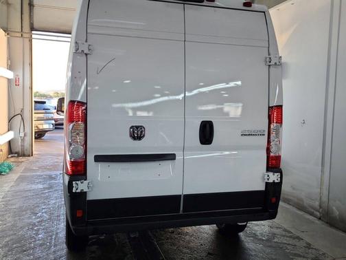 2025 RAM ProMaster 2500 Tradesman
