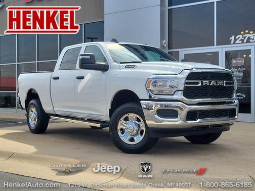 Bright White Clearcoat 2024 RAM 2500 Tradesman Crew Cab 4x4 6'4' Box