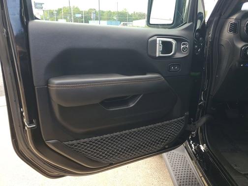 2023 Jeep Wrangler 4xe Sahara High Altitude