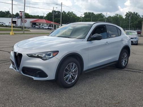 2024 Alfa Romeo Stelvio Sprint AWD