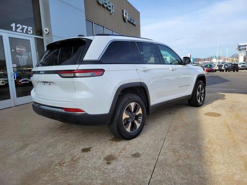 Bright White Clearcoat 2023 Jeep Grand Cherokee 4xe Base