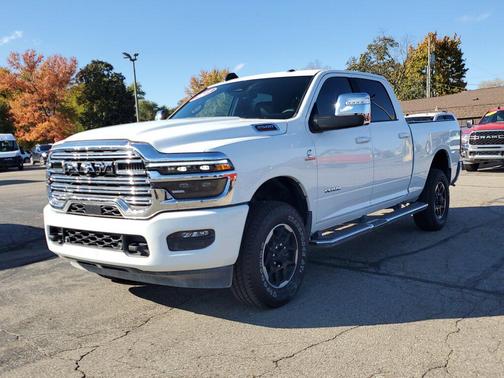 2025 RAM 2500 Laramie Crew Cab 4x4 6'4' Box