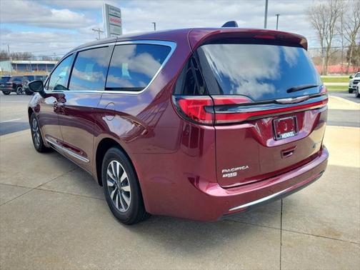 2023 Chrysler Pacifica Hybrid Limited