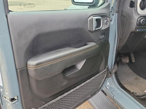 Anvil Clearcoat 2025 Jeep Wrangler 4xe Sahara