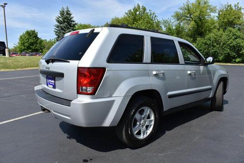 Bright Silver Metallic Clearcoat 2007 Jeep Grand Cherokee Laredo