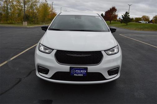 2026 Chrysler Pacifica L