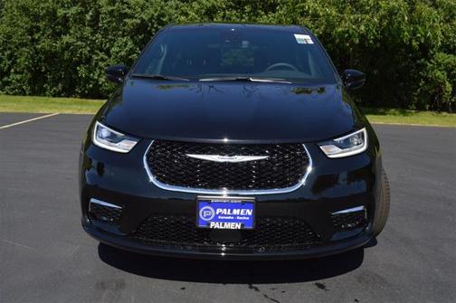 2025 Chrysler Pacifica L