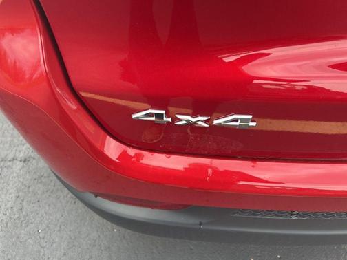 Red Hot Pearlcoat 2025 Jeep Compass Latitude