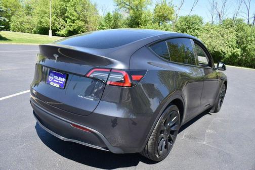 Black 2024 Tesla Model Y Long Range Dual Motor All-Wheel Drive