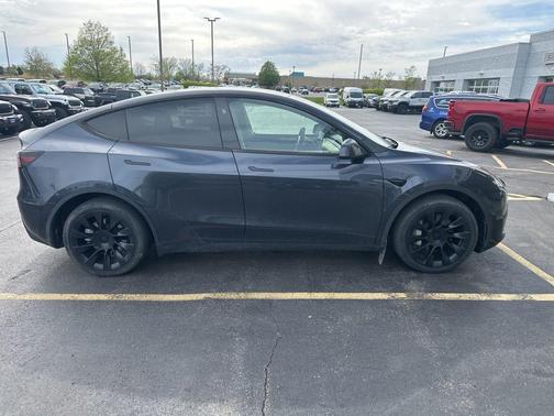 2024 Tesla Model Y Long Range Dual Motor All-Wheel Drive