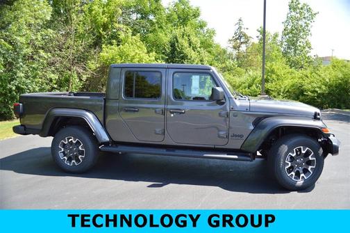 2025 Jeep Gladiator Sport S