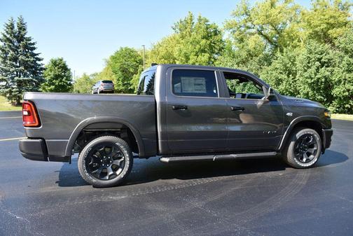 Granite Crystal Metallic Clearcoat 2026 RAM 1500 Big Horn/Lone Star